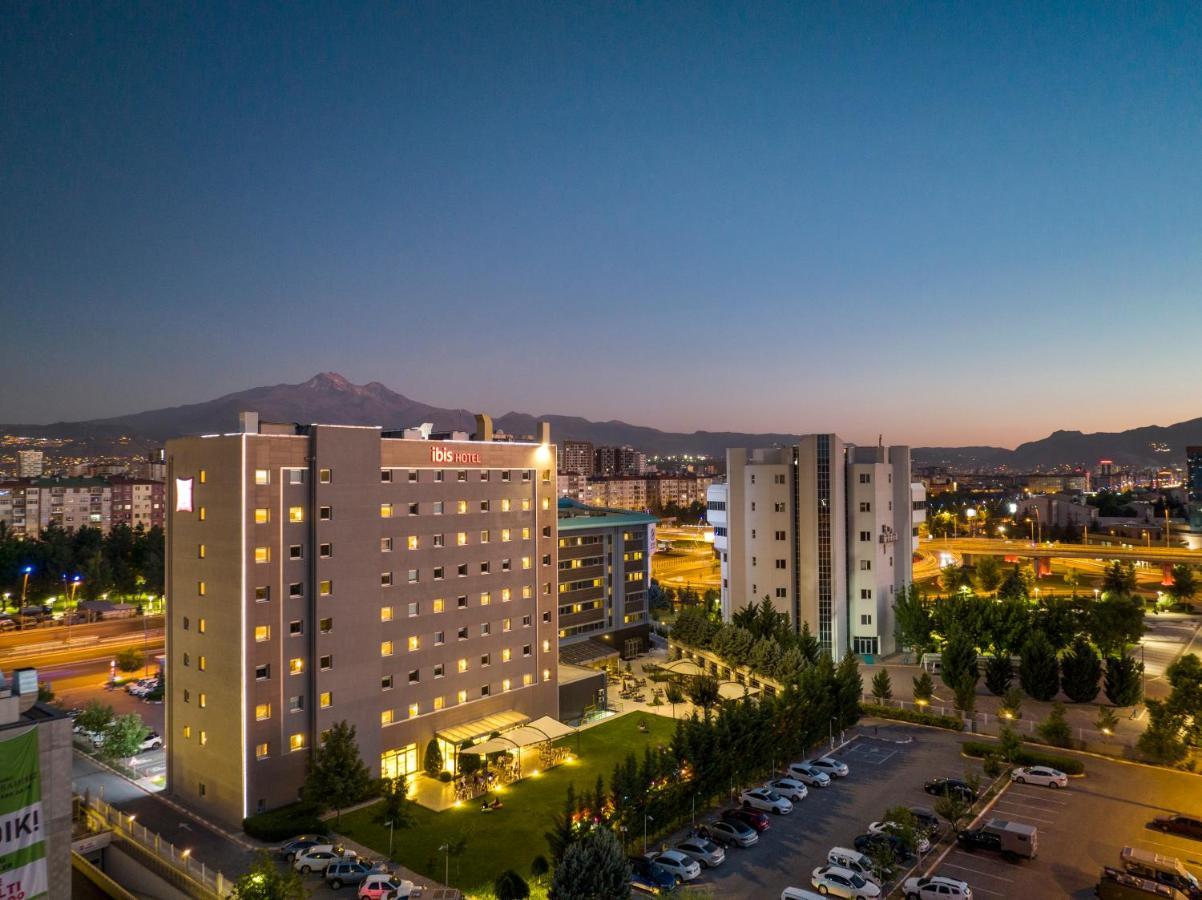 Hotel Ibis Kayseri Esterno foto